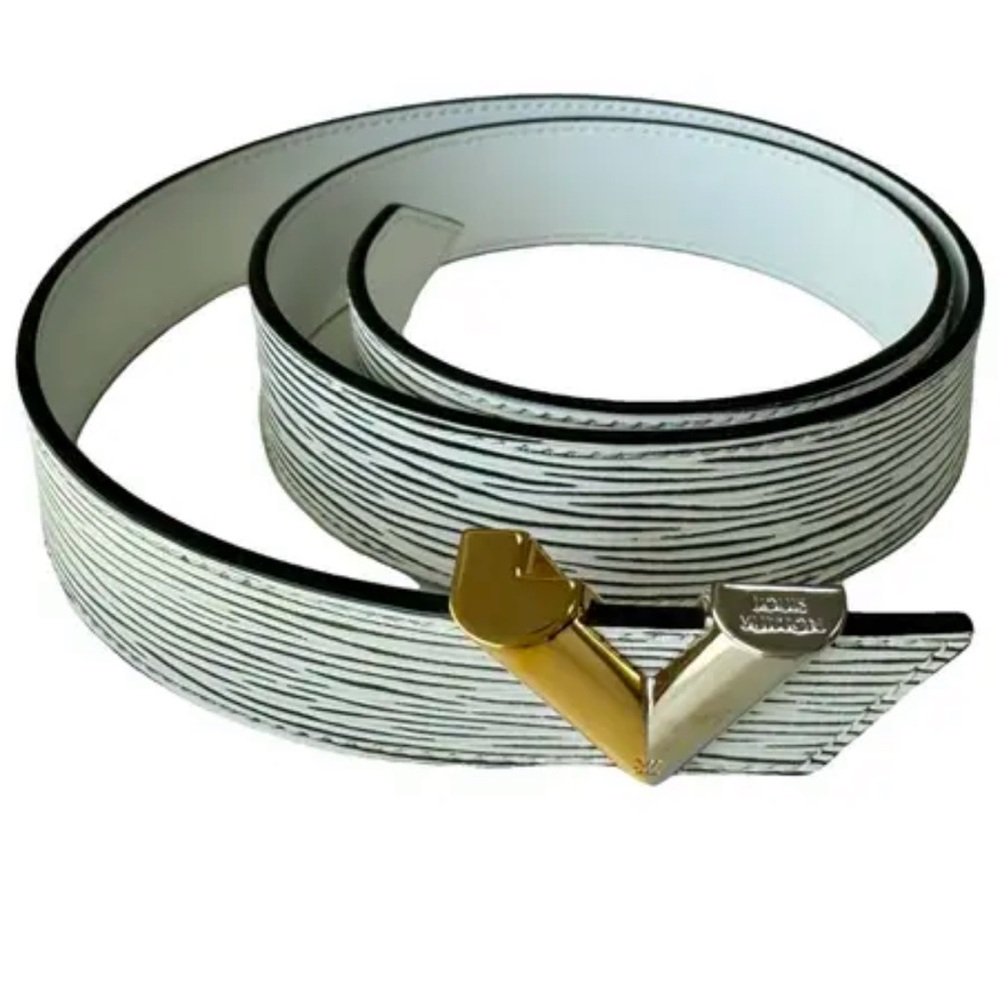 Louis Vuitton leather belt